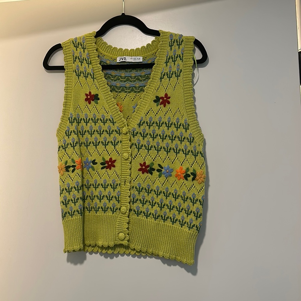 Zara floral sweater